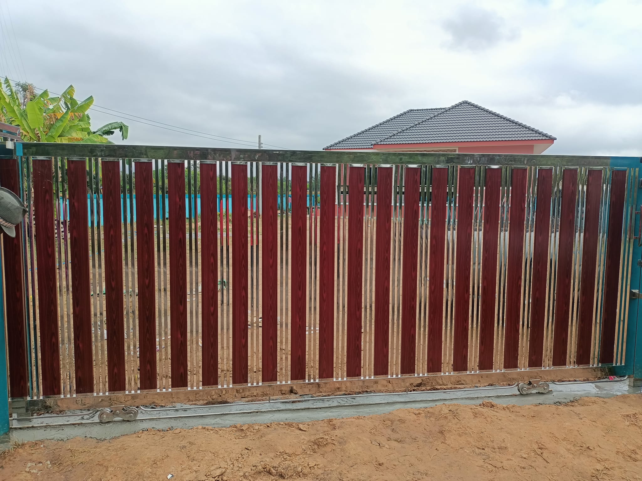 1 - https://ห้างหุ้นส่วนจํากัดพลังชัยสแตนเลส.com | ห้างหุ้นส่วนจำกัดพลังชัยสแตนเลส - รับงานสแตนเลสทุกชนิด รับทำรั้วสแตนเลส ประตูสแตนเลส ราวบันไดสแตนเลส หน้าต่างกันขโมยสแตนเลส สวย เนียน เสร็จเร็วทันใจ