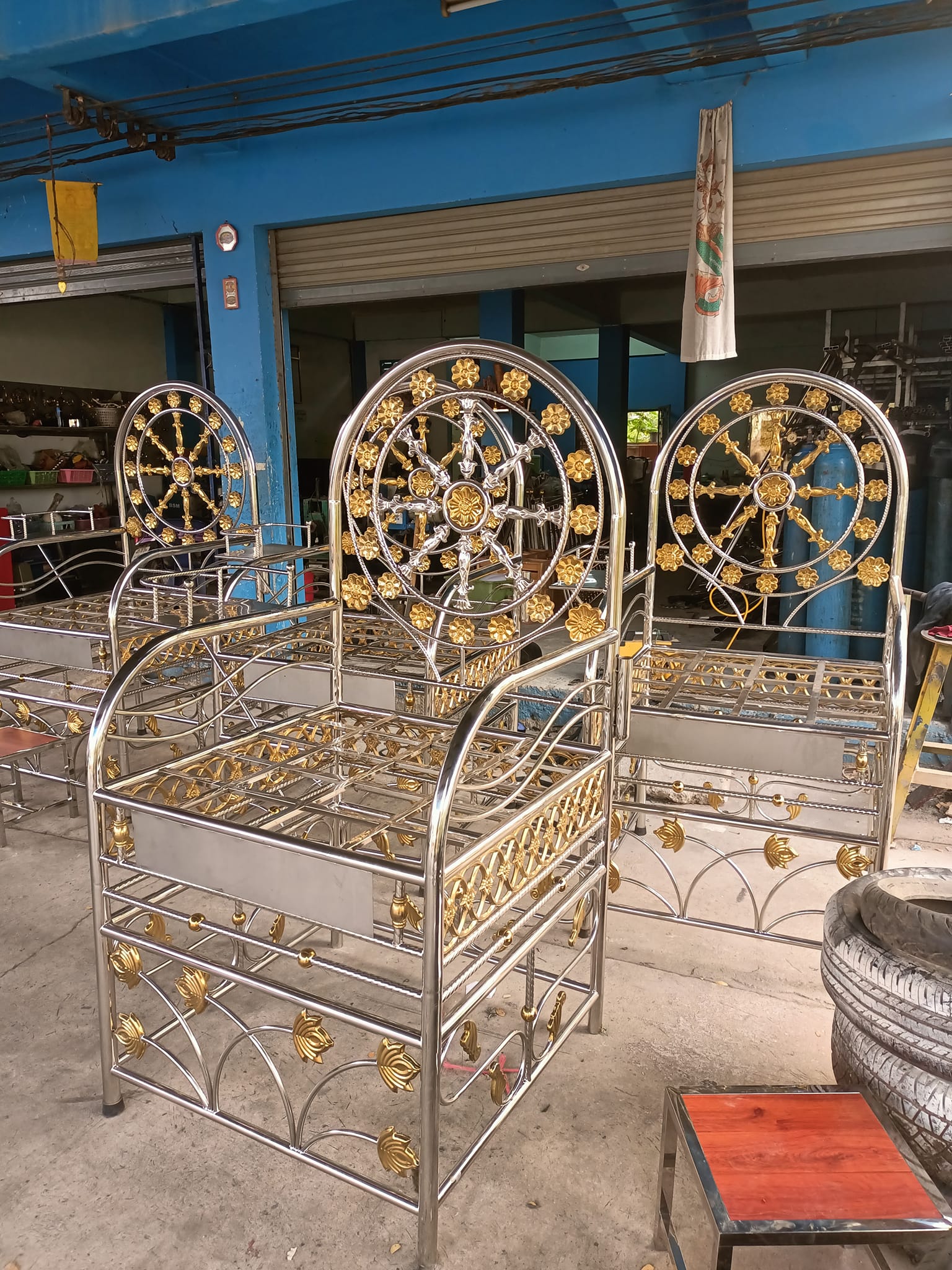 19 - https://ห้างหุ้นส่วนจํากัดพลังชัยสแตนเลส.com | ห้างหุ้นส่วนจำกัดพลังชัยสแตนเลส - รับงานสแตนเลสทุกชนิด รับทำรั้วสแตนเลส ประตูสแตนเลส ราวบันไดสแตนเลส หน้าต่างกันขโมยสแตนเลส สวย เนียน เสร็จเร็วทันใจ