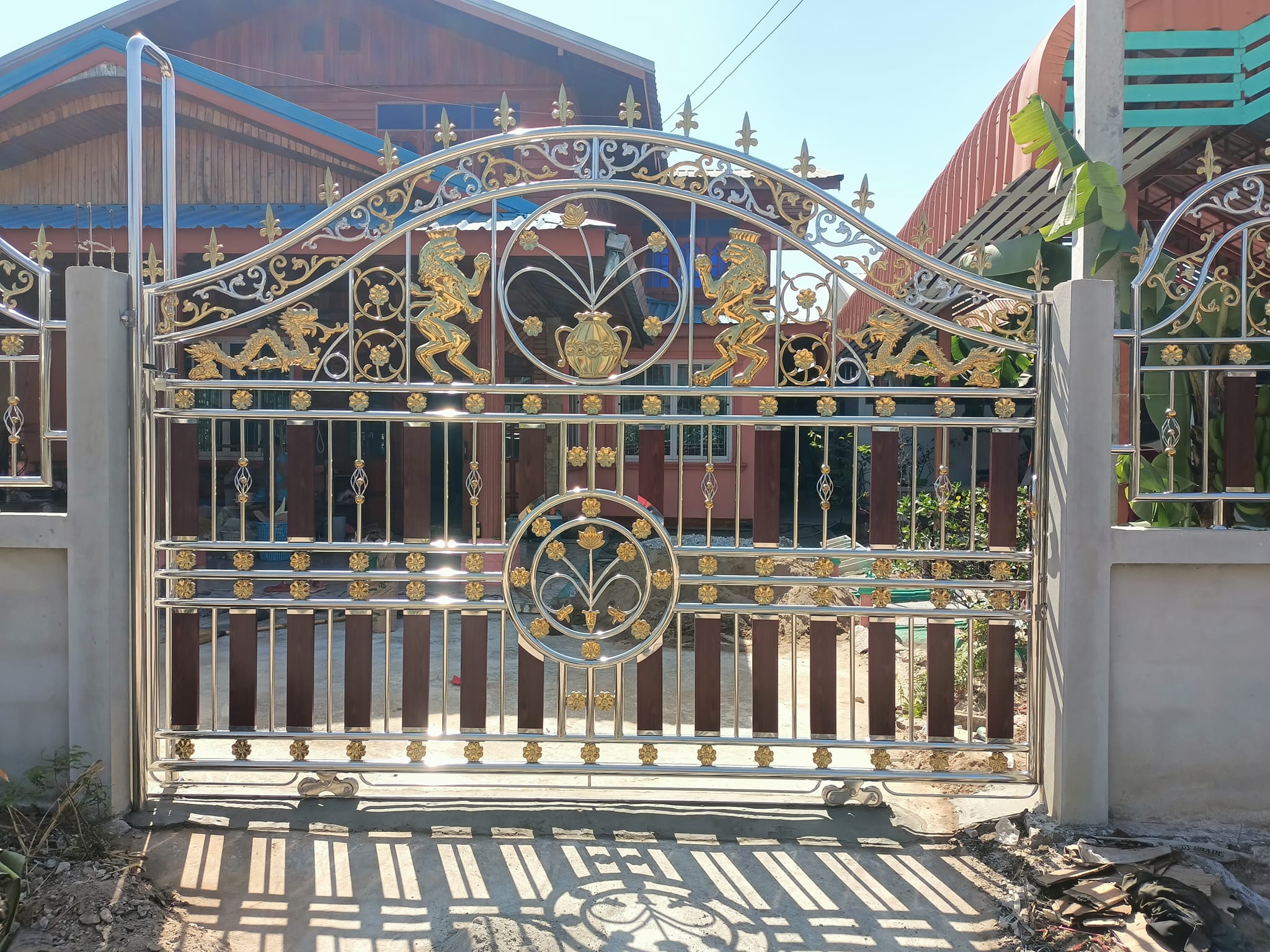 4 - https://ห้างหุ้นส่วนจํากัดพลังชัยสแตนเลส.com | ห้างหุ้นส่วนจำกัดพลังชัยสแตนเลส - รับงานสแตนเลสทุกชนิด รับทำรั้วสแตนเลส ประตูสแตนเลส ราวบันไดสแตนเลส หน้าต่างกันขโมยสแตนเลส สวย เนียน เสร็จเร็วทันใจ