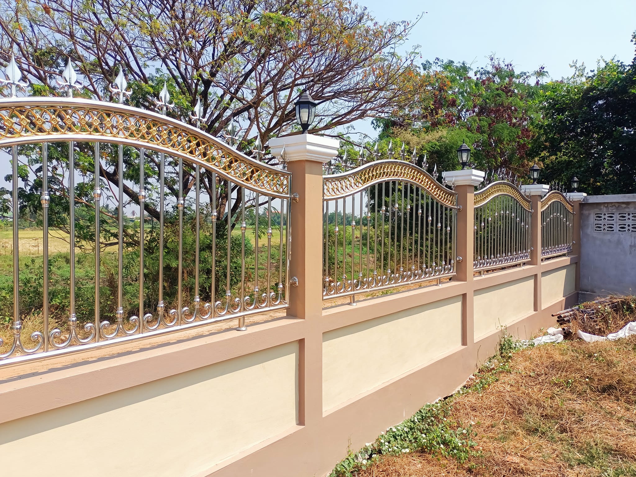 8 - https://ห้างหุ้นส่วนจํากัดพลังชัยสแตนเลส.com | ห้างหุ้นส่วนจำกัดพลังชัยสแตนเลส - รับงานสแตนเลสทุกชนิด รับทำรั้วสแตนเลส ประตูสแตนเลส ราวบันไดสแตนเลส หน้าต่างกันขโมยสแตนเลส สวย เนียน เสร็จเร็วทันใจ